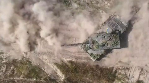 Britaniya tankı vuruldu - 30 ildə ilk dəfə