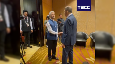 Lavrov həmkarı Cayşankarla Cakartada görüşdü