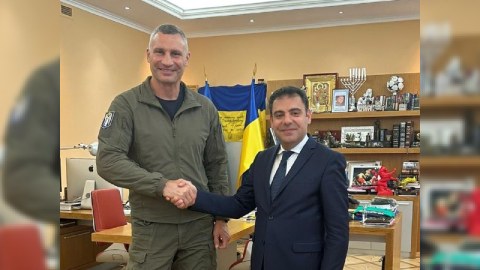 Azərbaycan səfiri Kiyev meri ilə danışıqlar apardı