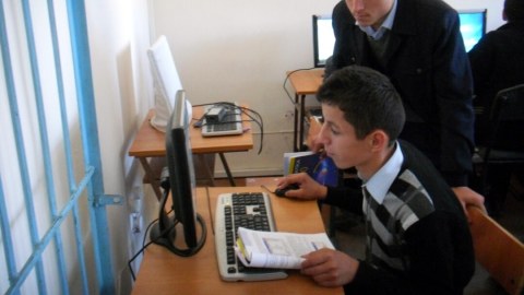 Hər 11 şagirdə 1 kompüter düşür