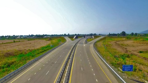 Prezident yol təmirinə 7 milyon manat ayırdı