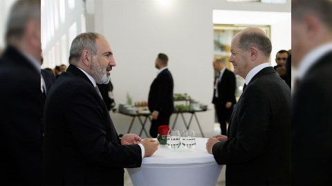 Paşinyan Almaniya kanslerinə Azərbaycandan şikayət etdi