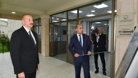 Prezident məktəbin açılışında - FOTOLAR