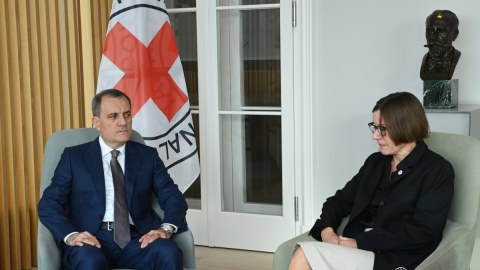 Ceyhun Bayramov BQXK-nin prezidenti ilə Ağdam-Xankəndi yolundan DANIŞDI