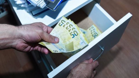 Bu şəxslərə maliyyə sanksiyası tətbiq ediləcək