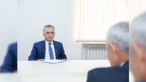 “Aqroservis”in sədri Xaçmazda vətəndaşları qəbul edib