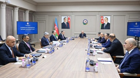 Əli Əsədov İqtisadi Şuranı topladı - Büdcə müzakirələri 