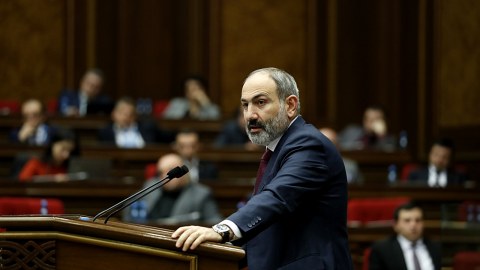 Paşinyan bu gün suallara cavab verəcək