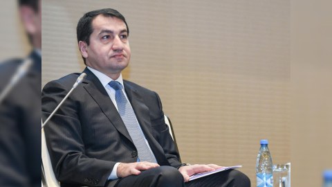 Ermənistanda vəziyyətin dəyişməsini istəməyən güclü qüvvələr var - Hikmət Hacıyev