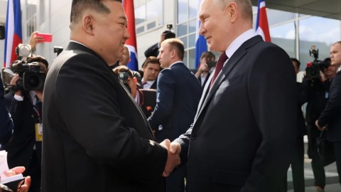 Putin Şimali Koreyaya gedəcək 