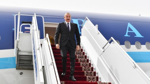 İlham Əliyev Tacikistana getdi - FOTOLAR