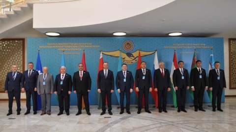MDB nazirlikləri arasında sənədlər imzalandı 