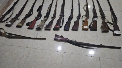 15 qanunsuz silah götürüldü