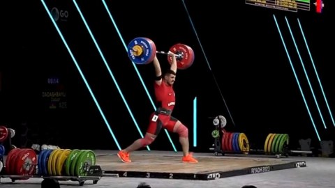 Atletimiz dünya çempionatında 3 bürünc medal qazandı