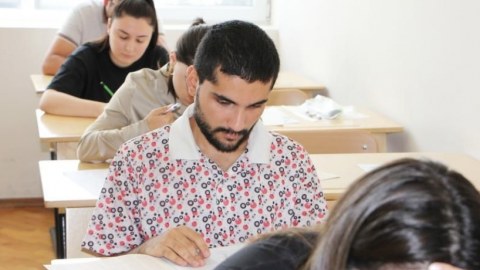 Diplomatik xidmətə qəbul imtahanı keçirildi