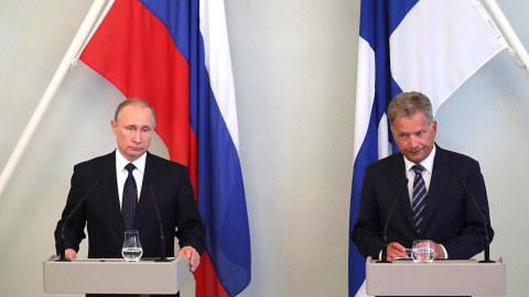 Putin Lermontovun şeirindən yarım saat danışdı