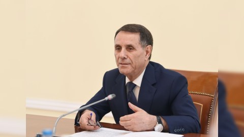 Novruz Məmmədov nazirlərdən pul alan məmuru işdən çıxardıb - VİDEOMÜSAHİBƏ