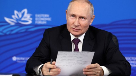 Putin Rusiya iqtisadiyyatı barədə: Sabit və balanslıdır...