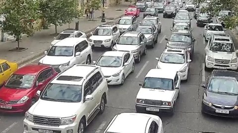 Hazırda tıxac olan yolların SİYAHISI