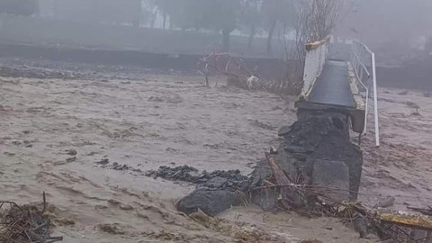Zaqatalada körpünü sel apardı - FOTO