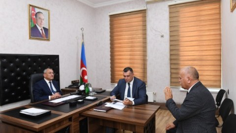 Rövşən Rzayev vətəndaşların növbəti qəbulunu keçirib - FOTOLAR