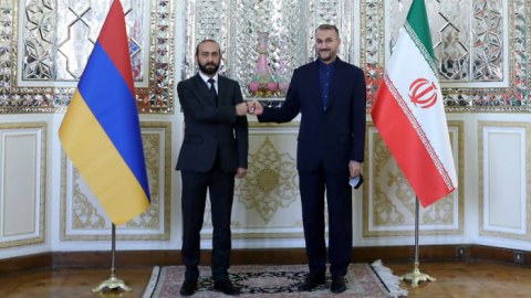 Mirzoyan iranlı həmkarı ilə Qarabağdan DANIŞDI 