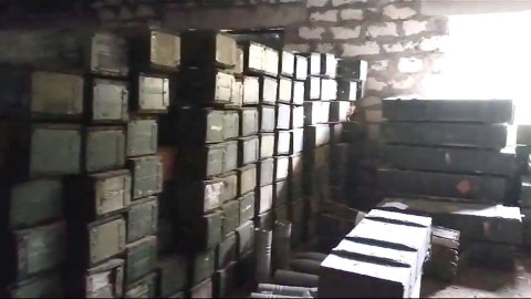 Kəlbəcərdə fermada sursat anbarı aşkarlandı - FOTOLAR