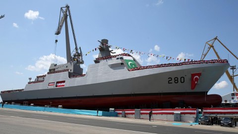 Türkiyənin Pakistan üçün istehsal etdiyi gəmi suya buraxıldı