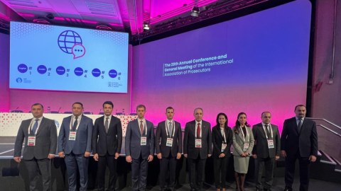 Baş prokuror Londonda səfərdədir