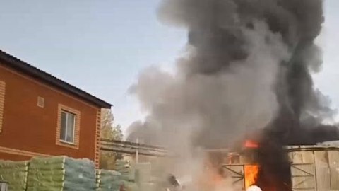 Rusiyada kimyəvi məhsulların saxlanıldığı anbar YANDI