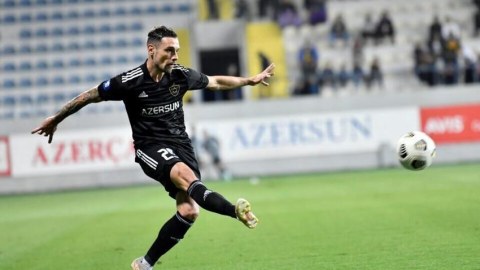 "Qarabağ"ın futbolçusu hakimi təhqir etdiyi üçün dörd oyunluq cəzalandı
