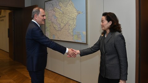 Ceyhun Bayramov ABŞ dövlət katibinin köməkçisi ilə görüşdü