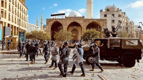 Ermənilər Azərbaycan səfirliyinə HÜCUM ETDİ