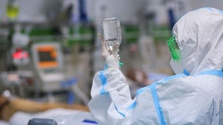 Rusiyada koronavirusa yoluxma halları artıb