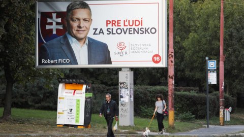 Slovakiya seçkiləri: Rusiyameyilli partiya qalib gəldi 