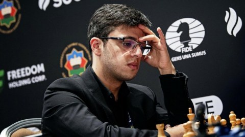 Nicat Abasov FİDE reytinqində İRƏLİLƏDİ