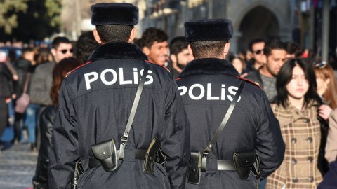 Deputat polislərin maaşından gileyləndi: 450 manatla necə dolanmaq olar...