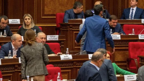 Ermənistan Putinin həbsini nəzərdə tutan sənədi TƏSDİQLƏDİ