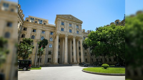XİN Almaniya, İraq və Koreyanı təbrik etdi