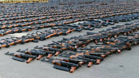 İrandan müsadirə olunan silahlar Ukraynaya veriləcək 