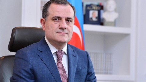 Ceyhun Bayramovdan Müəllimlər Günü ilə bağlı PAYLAŞIM