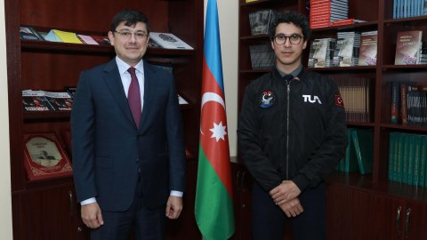 Fuad Muradov kosmosa uçmağa hazırlaşan Cahangir Atasevərlə GÖRÜŞDÜ