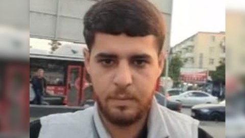 Metronun qarşısında corab satan qazi ilə bağlı AÇIQLAMA