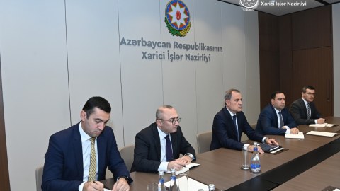 Ermənilərin Azərbaycanı tərk etməsi könüllüdür - Ceyhun Bayramov