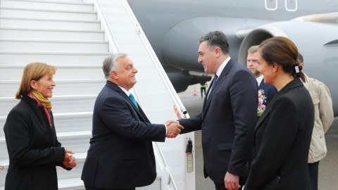Viktor Orban Gürcüstana gəldi - FOTO