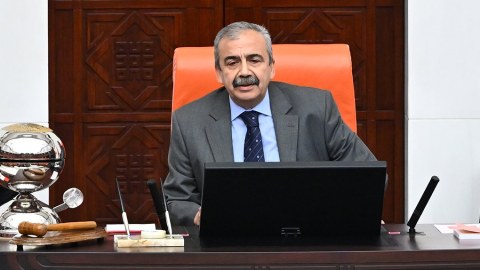 Deputat komediya filminə çəkildi - FOTO
