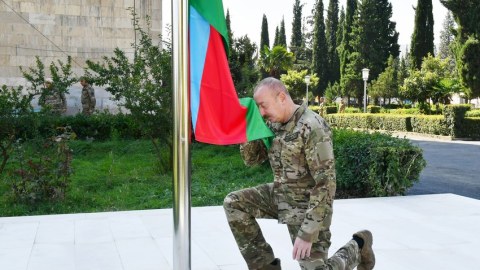Ağdərədə Azərbaycan bayrağı ucaldıldı