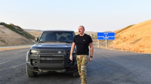 İlham Əliyev Ağdam-Füzuli yolunun tikintisi ilə tanış oldu