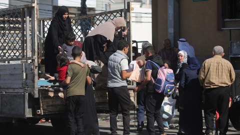 600 min fələstinli Qəzzadan cənuba təxliyə edilib