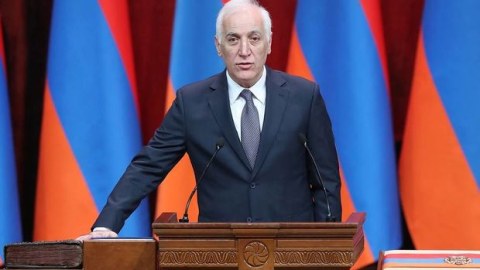 Ermənistan prezidenti Putini qəzəbləndirən qanunu təsdiqləyib